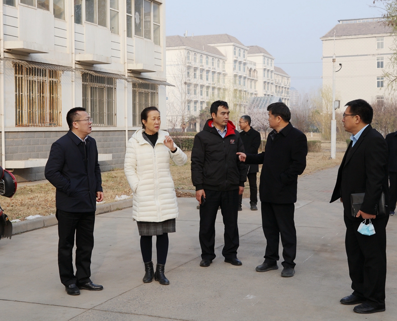 校领导实地检查学校开学准备情况 古天乐代言太阳集团138