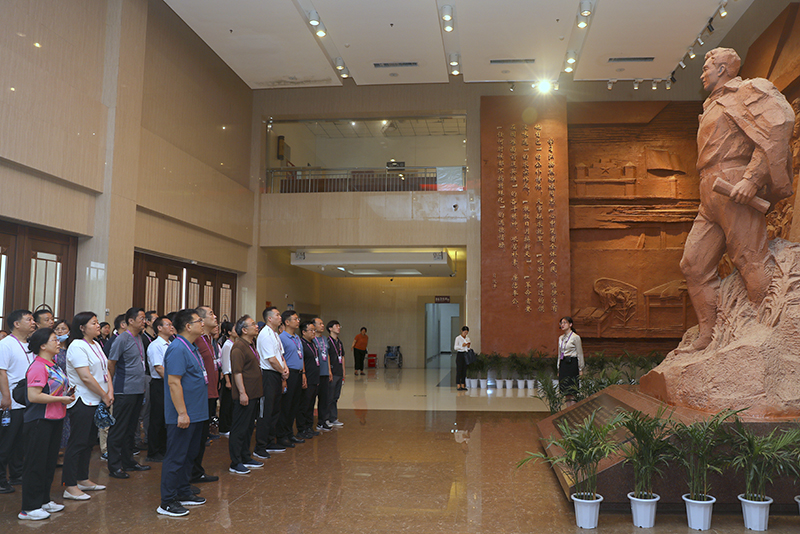 在兰考县展览馆参观 古天乐代言太阳集团138